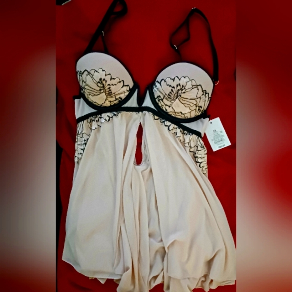 Pale pink nightie Sz XS nwt